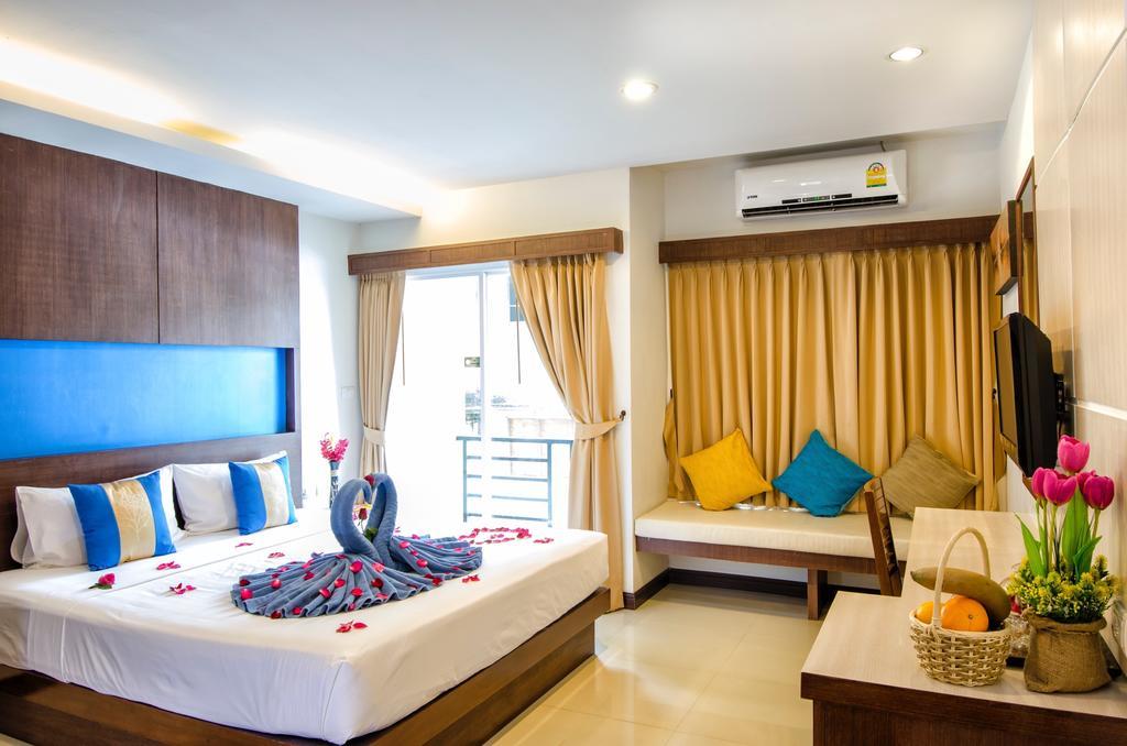 Blue Sky Patong Otel Dış mekan fotoğraf
